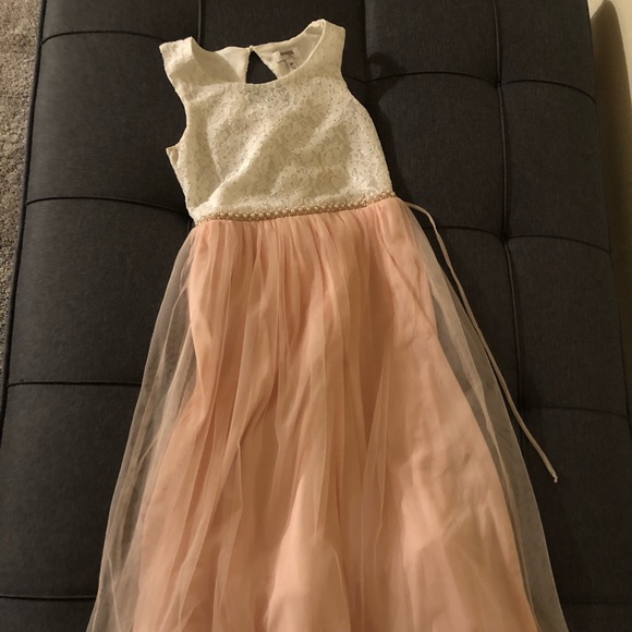 Formal light pink long dress with white top - Picture 2 of 4